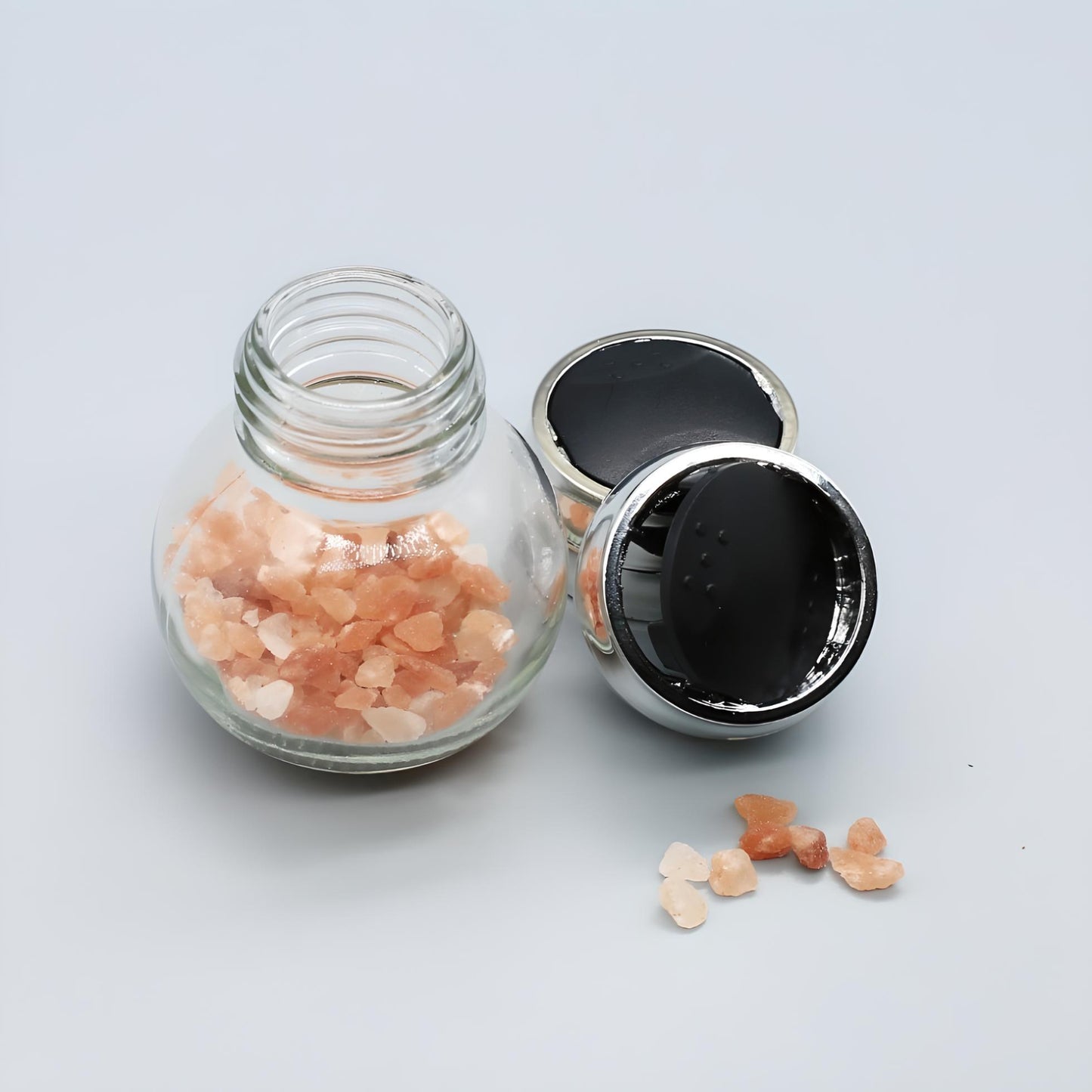 Revolving Spice Rack with 16 Glass Jars